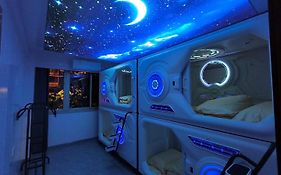 Air Hostel Capsules Airport