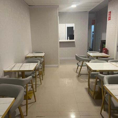 Air Hostel Capsules Airport Gava Exterior photo